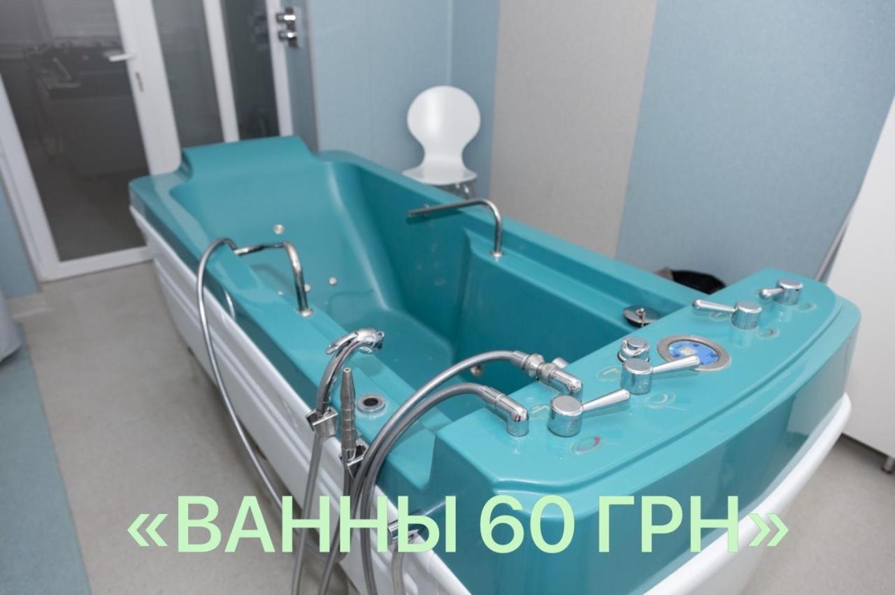 Truskavets 365 Hotel 외부 사진