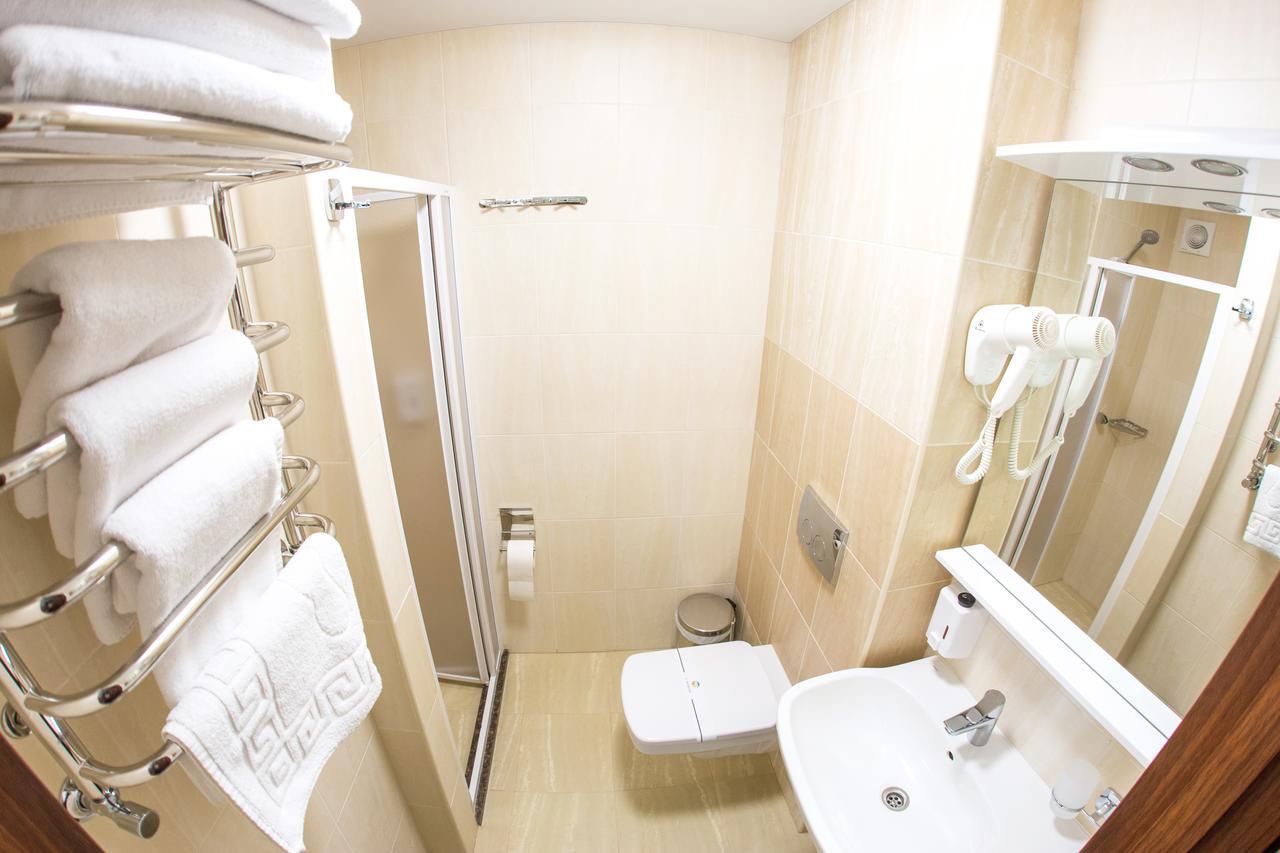 Truskavets 365 Hotel 외부 사진